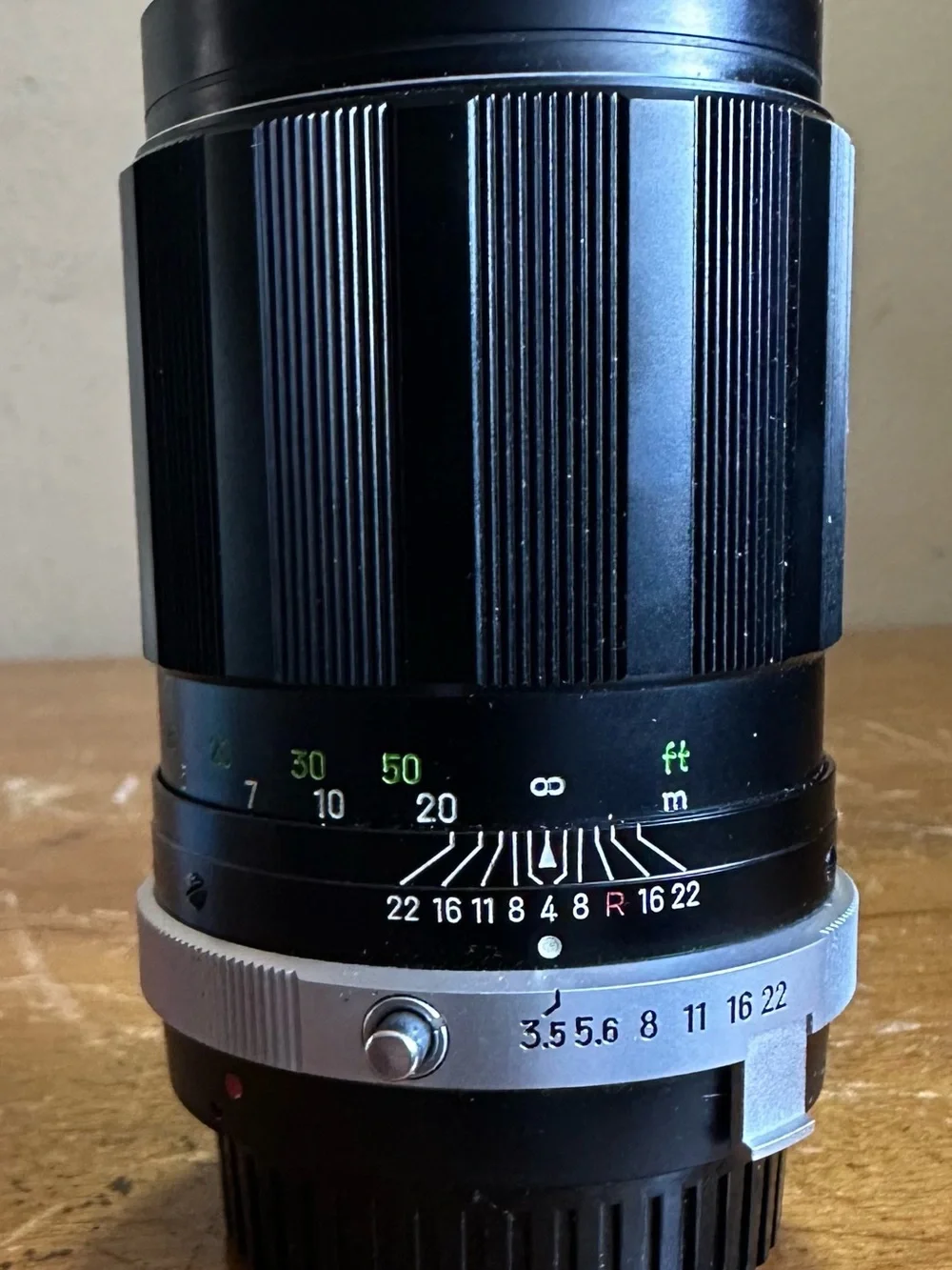 Minolta MC Tele Rokkor-QD 135mm f3.5 Manual Focus SLR Camera Lens w/ Case Japan